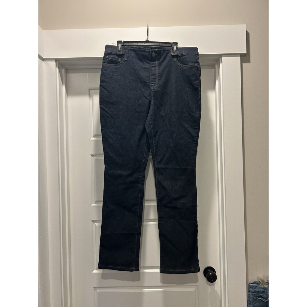 Bandolino Reagan Tummy Toner Pull On Straight Jeans Women’s Size 14 Dark Wash